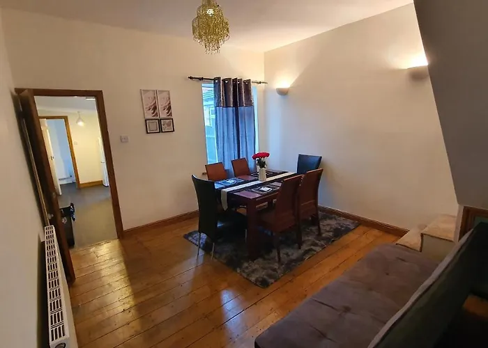 Spacious 2 Bedroom Home In Birmingham