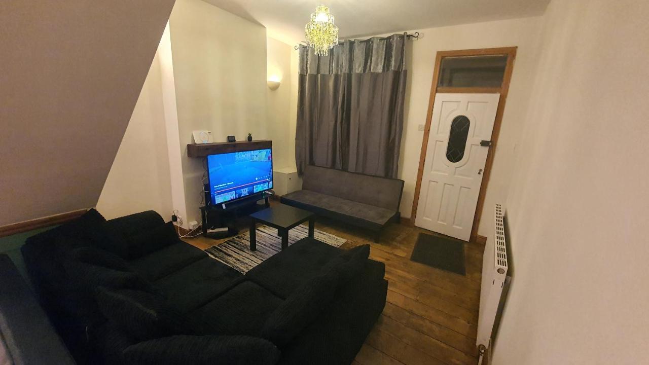 Apartment Spacious 2 Bedroom In