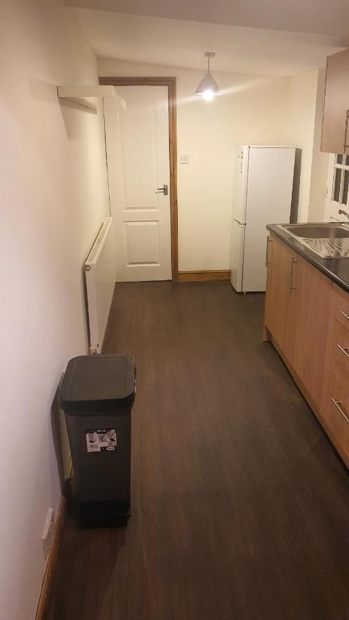 Spacious 2 Bedroom In Apartamento